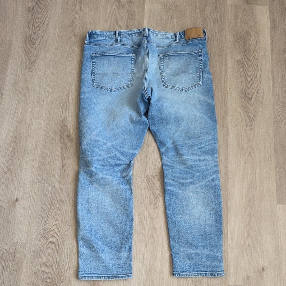 American Eagle Airflex Blue Jeans - Picture 5 of 6